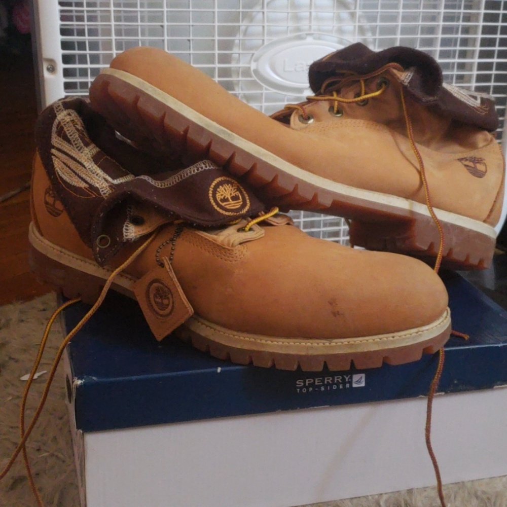 Timberland wheat boots